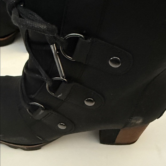 SOREL NWT Black Lace Up Women's Boots - Picture 7 of 9